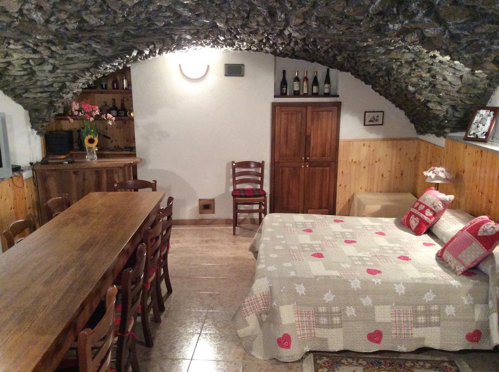 La Vieille Meison De Pappa Couette-café Sarre