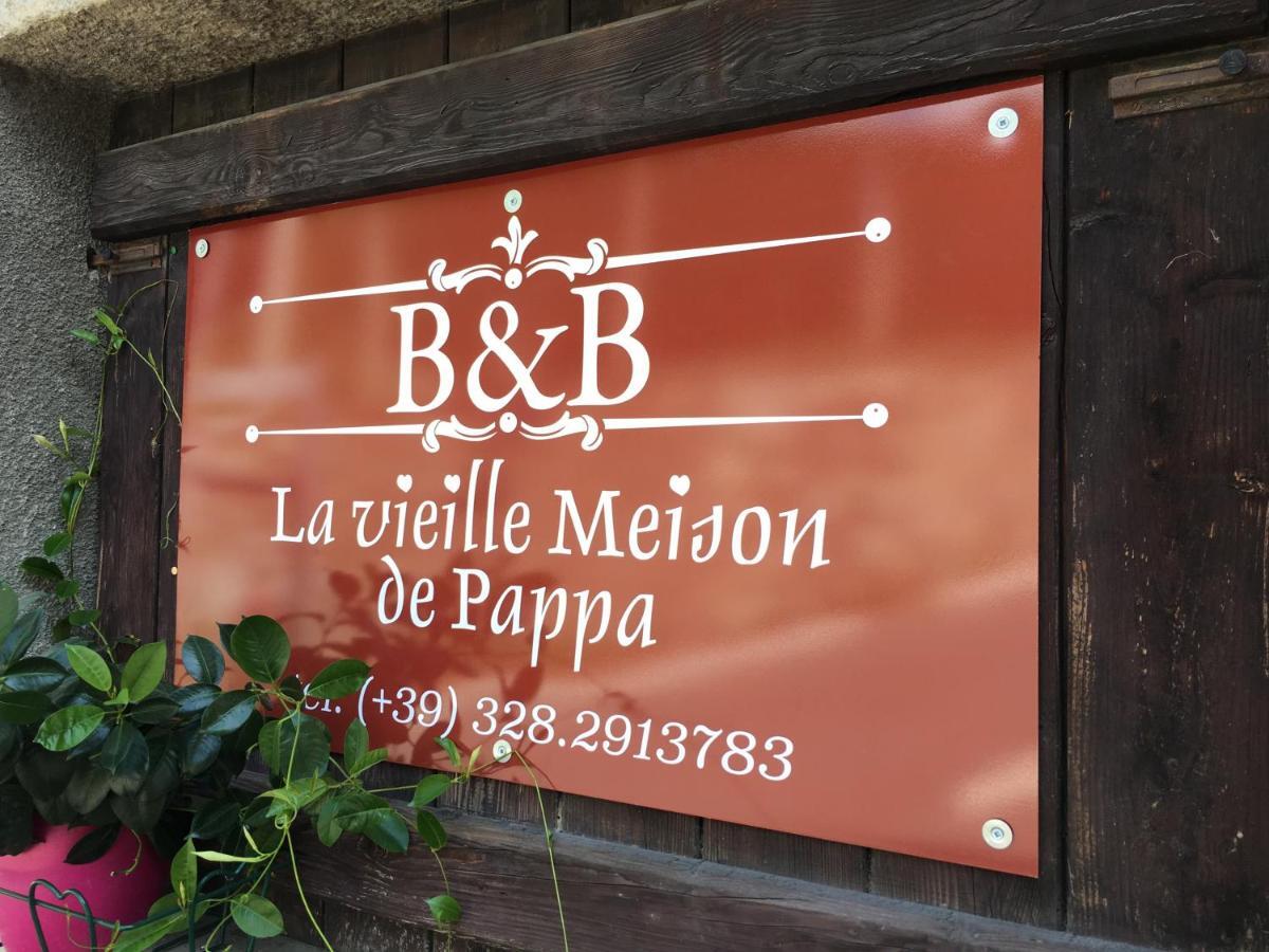 La Vieille Meison De Pappa Couette-café Sarre